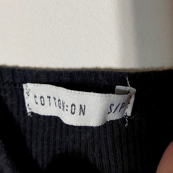 Cotton: ON Ribbed Crop Tank Top - Picture 2 of 2